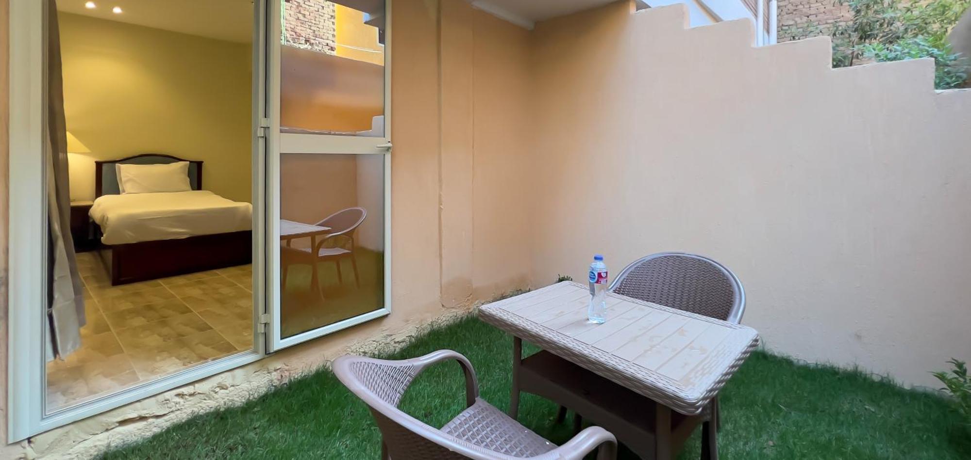 Pyramids Vista Inn Kafret el-Gabal Exterior photo