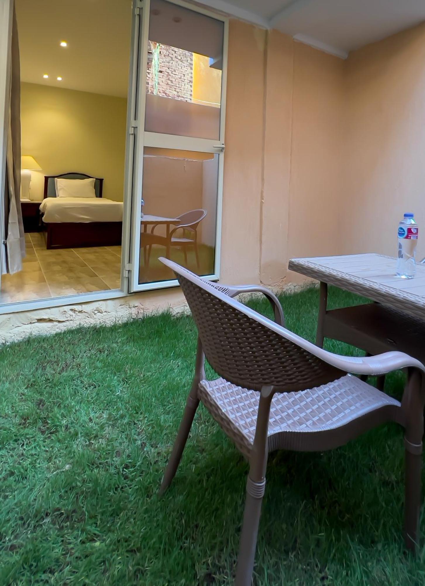 Pyramids Vista Inn Kafret el-Gabal Exterior photo